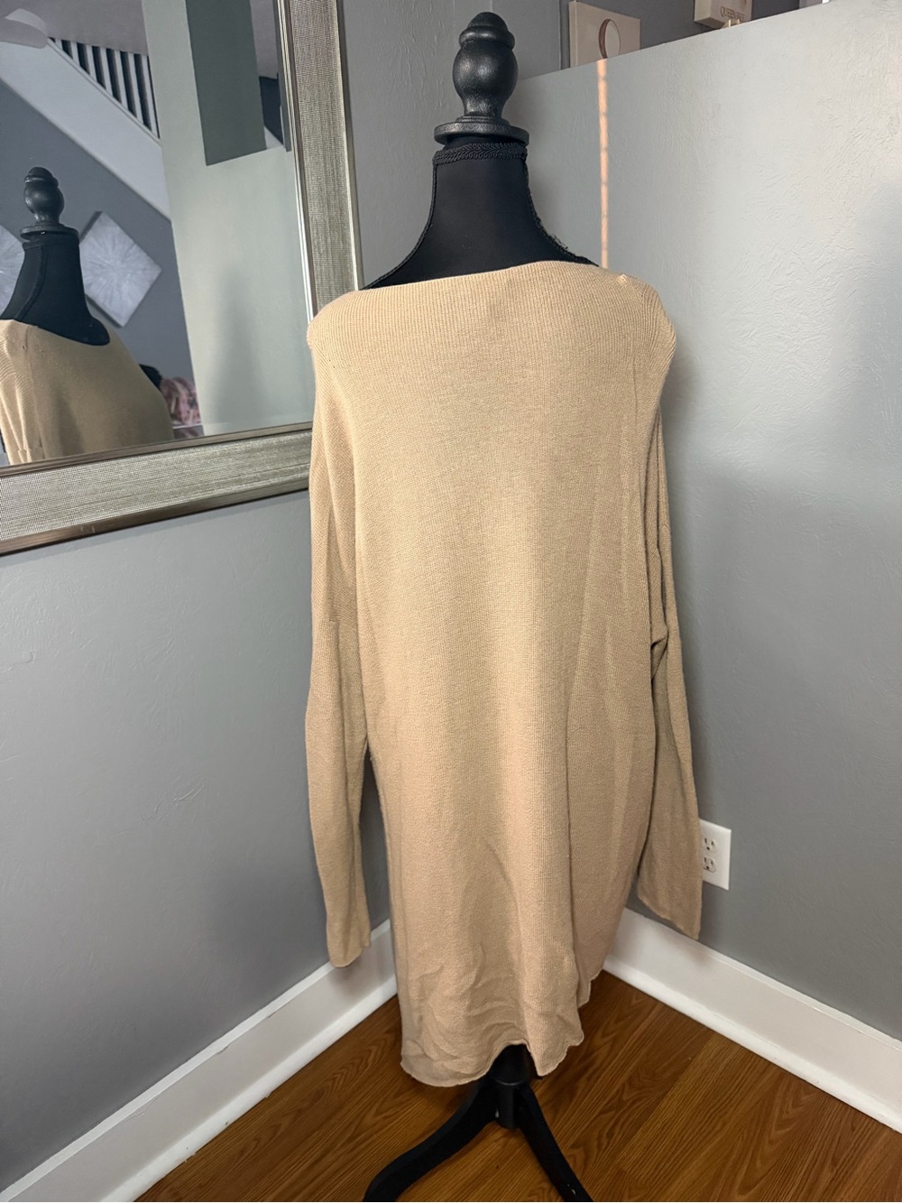 Eileen Fisher Merino Wool Asymmetrical Knit Sweater Beige Side Slit XL - Picture 4 of 7
